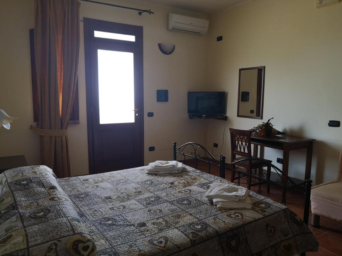 Agriturismo Catena Ciro Exteriör bild